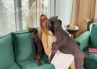 Blonde wants to get fucked by a bunch of dogs