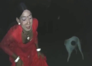 Zoophile porn showing a dog that humps a lady
